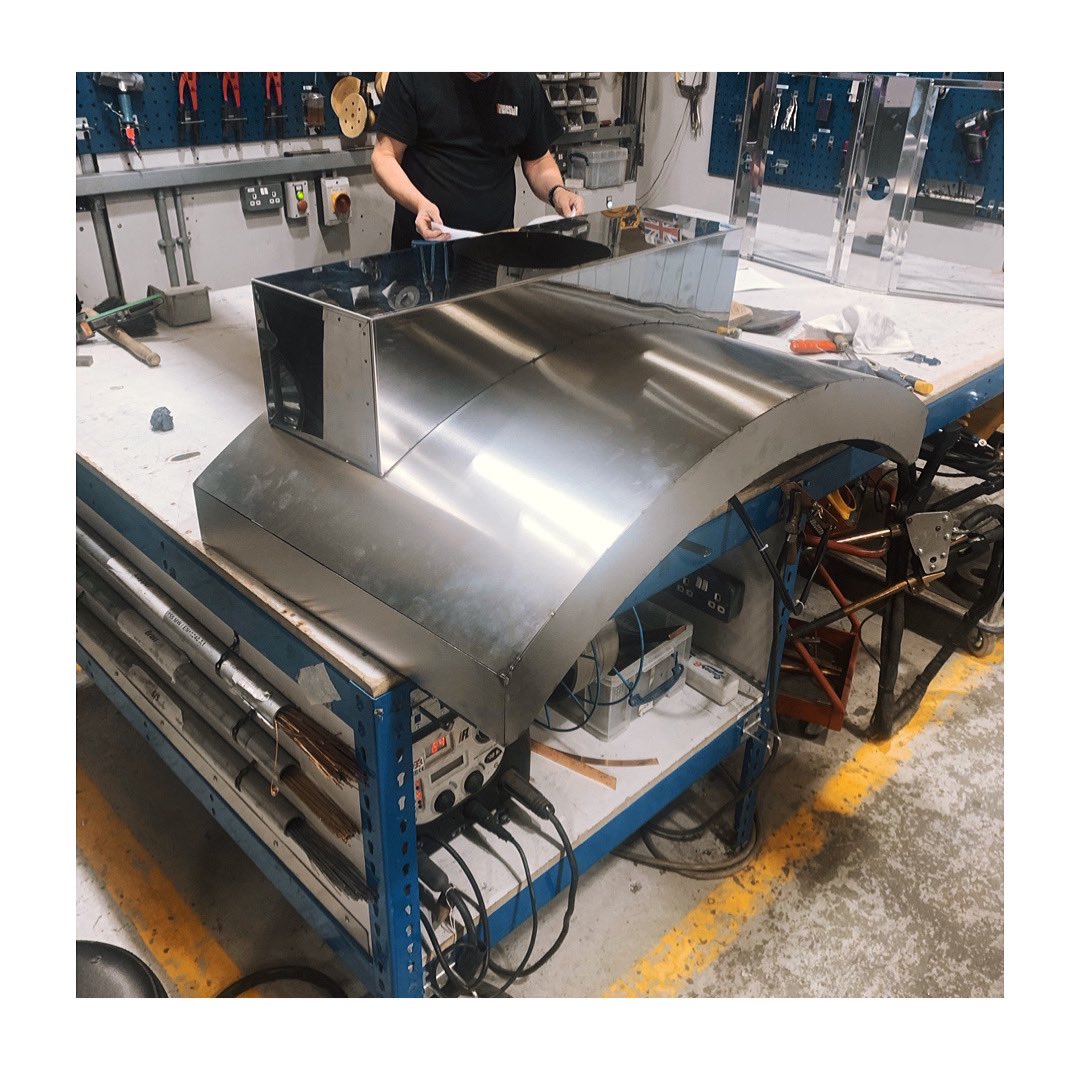 Interesting bespoke hood working its way through production today! ⚒
