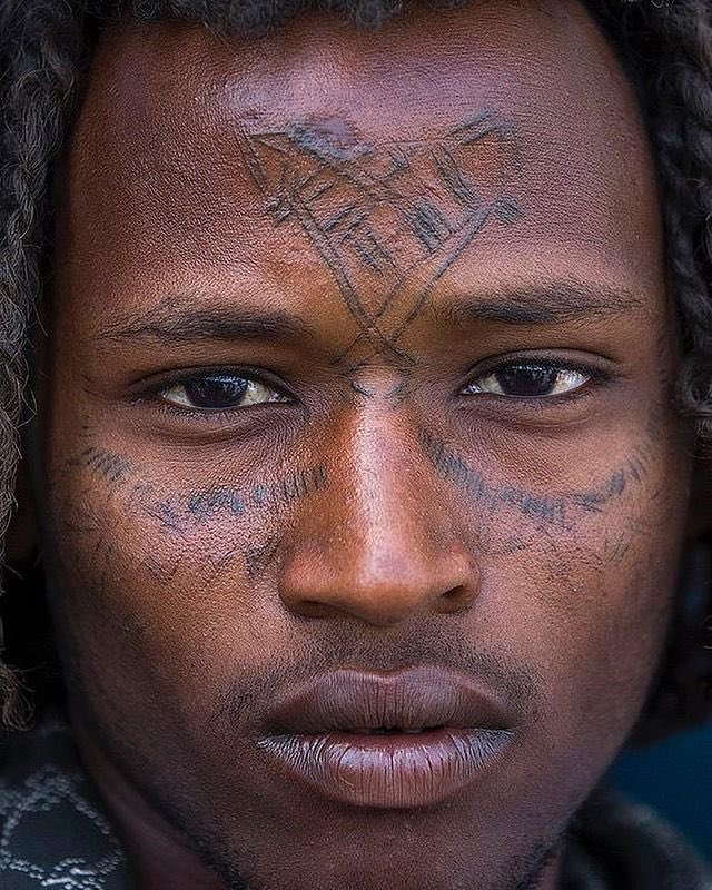 eshi_addisababa's tweet photo. The #afar ethnic group, inhabiting parts of #Ethiopia, #Eritrea and #Djibouti
#discover.ethiopia #natrantours #art #natranethiopiatours #äthiopien #ethiopie #backpacktravel #backpacktraveller #rucksackreisen #voyageurdumonde #voyageur #iloveafrica #reise #reiselust https://t.co/YRoTCn410U
