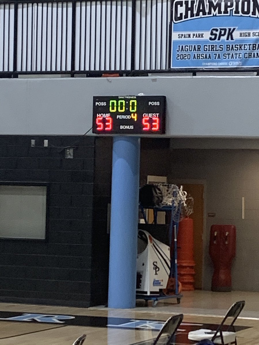 louisiana_u's tweet photo. Dog fight this morning...heading into overtime!!! #GUAA #UA #LAU @LgrBasketball @RolandL95425876 @OTBSports_ https://t.co/4nxYt3MgjD