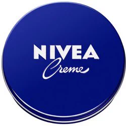 脚の毛穴や剃り跡のボツボツが気になる方必見！ハトムギ化粧水とニベアの組み合わせがおすすめ！！