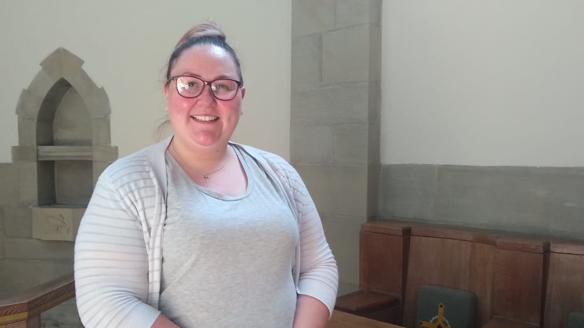 Bfdcathedral's tweet photo. Thank you to all those who joined us for this morning's #Easter4 and #VocationsSunday service. Here is ordinand-in-training Kayleigh who was one of today's readers. Find out more about her thoughts on her placement by visiting our blog.
https://t.co/e8uaT7FRkj
📷Tony Griffith https://t.co/V0hEpZFIQt