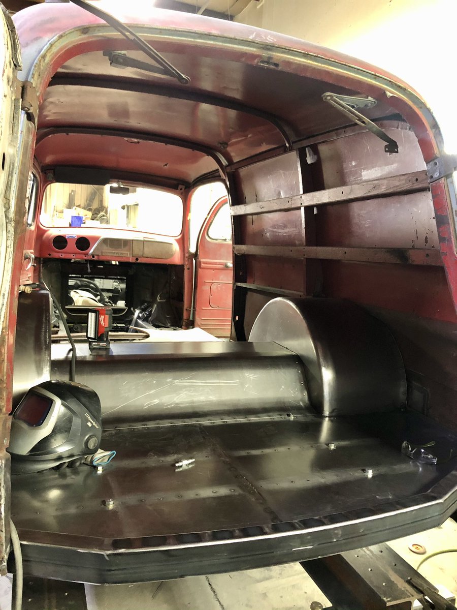 llvesh's tweet photo. #metalfab skills - Built rear floors and wheel tubs for our #godzillamotor powered ‘52 @ford panel truck. #scottshotrods air ride suspension, @lincolnelectric @3mcollision #vescioscustoms #RogersMN https://t.co/yEbL04xSco