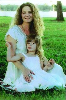 JhillyB's tweet photo. #WorldCancerDay Below are the 1s who I have ♥d & who I have lost b/c of this cruel disease! Sheri—1 of my best childhood friends; Tammy, my dear #MDF friend & Stephanie, a wonderful, surprise, mid-life bestie! ♥#MissThemAll♥ https://t.co/oNJfCeSvs4 Someday We'll Be Together https://t.co/rPfkKQSYrF