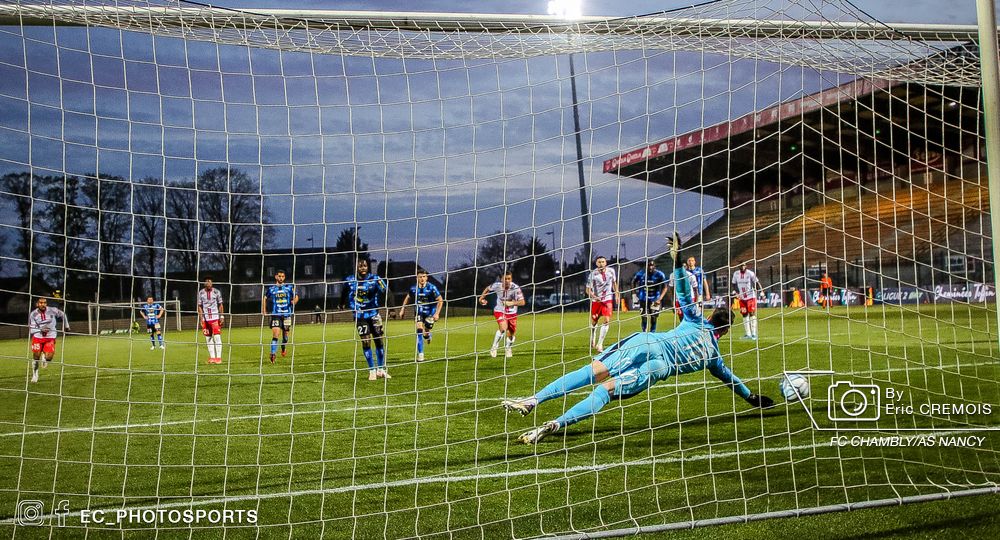 Championnat de <a href="/Ligue2BKT/">Ligue 2 BKT</a>  Journée 35
<a href="/FCCOISE/">FC Chambly Oise ⚽️</a>  vs <a href="/asnlofficiel/">AS Nancy-Lorraine</a>  1 à 1
Les photos du match : Eric CREMOIS
facebook.com/media/set/?van…

#fccoasnl #NeRienLâcher #ObjectifMaintien