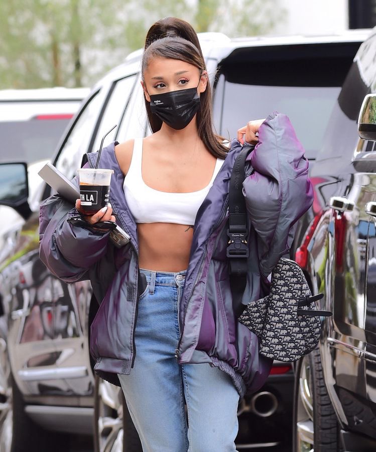 Ariana Grande street style: a thread