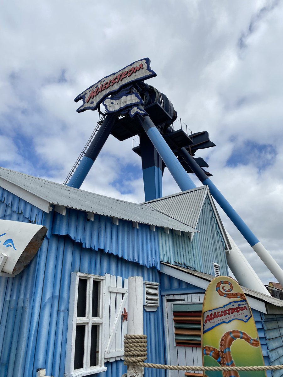 dean8001's tweet photo. Maelstrom is very busy today, which proves these types of ride are popular! ππ @DraytonManor #Loke π
#NeverFailsToDeliver https://t.co/uuLqQYjBjD