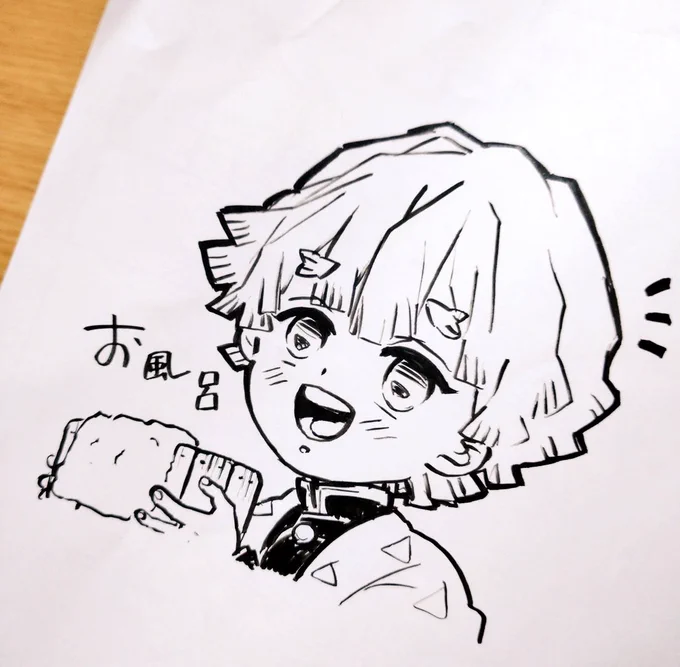 お風呂入ってお絵描き再開します～???
処方薬袋の裏にらくがきしちゃった 