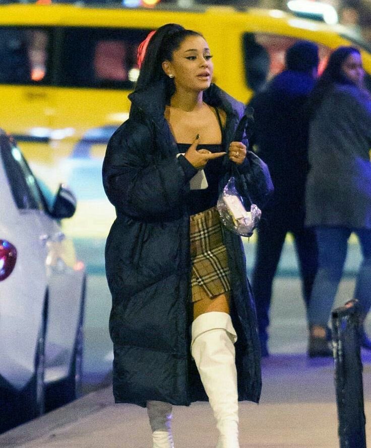 Ariana Grande street style: a thread