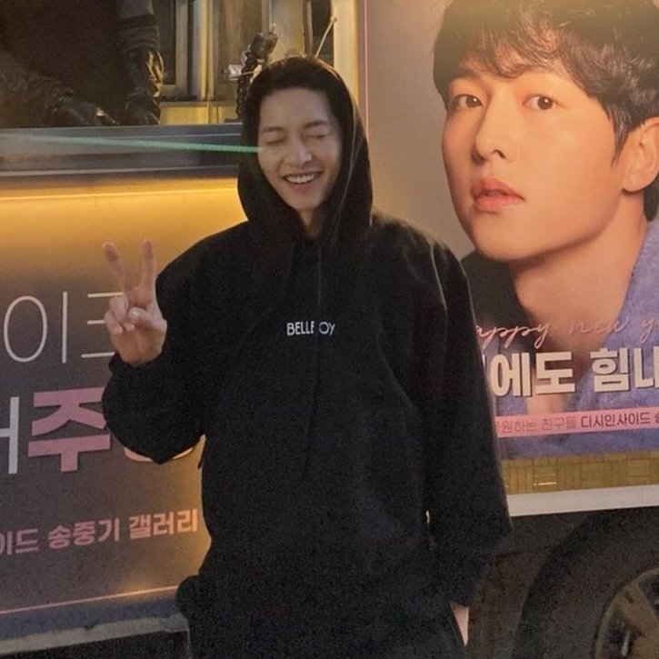 iconickdramas's tweet photo. Joongki looks so fine 😭💛 https://t.co/ETpqCNusTj