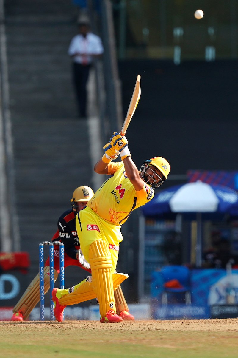gethuakash71's tweet photo. Even a year gap , once a king always the king #MRIPL
#Raina #ChinnaThala https://t.co/5d77pUFe3b