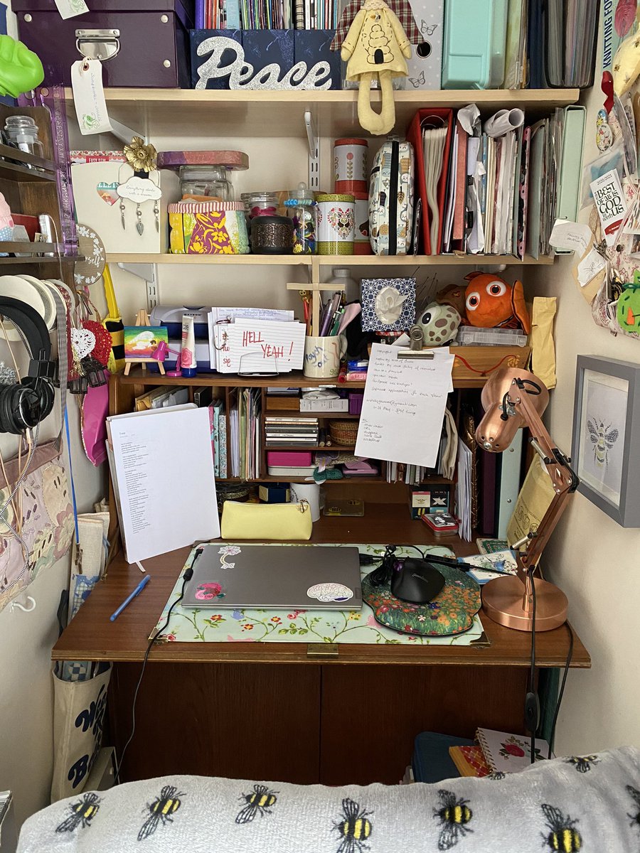 beesmade's tweet photo. All set for today’s @allographica workshop. The bee cubbyhole has all the things @tina_sederholm said we needed (although I’m going to add a cup of tea, in a while). #learning #editing #BitNervous #Blankets https://t.co/sjQc8tMCBf