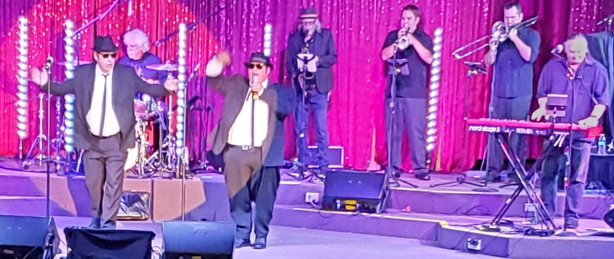 A Great Evening w/ full Audience singing along with The Blues Brothers Revue