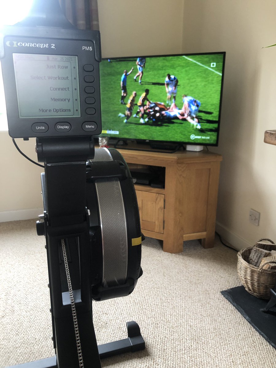 RachWilliamson0's tweet image. Today it is #WatchRugbyandRow steady session as another distraction whilst training! 

#IndoorRowing #SingleArm #SingleArmIndoorRower #Adapt @Concept2UK @BritishRowing @btsportrugby @InvictusGamesNL @WeAreInvictus #PoweredbyInvictus #IG22 #InvictusGames #Unconquered 🚣💪🏻