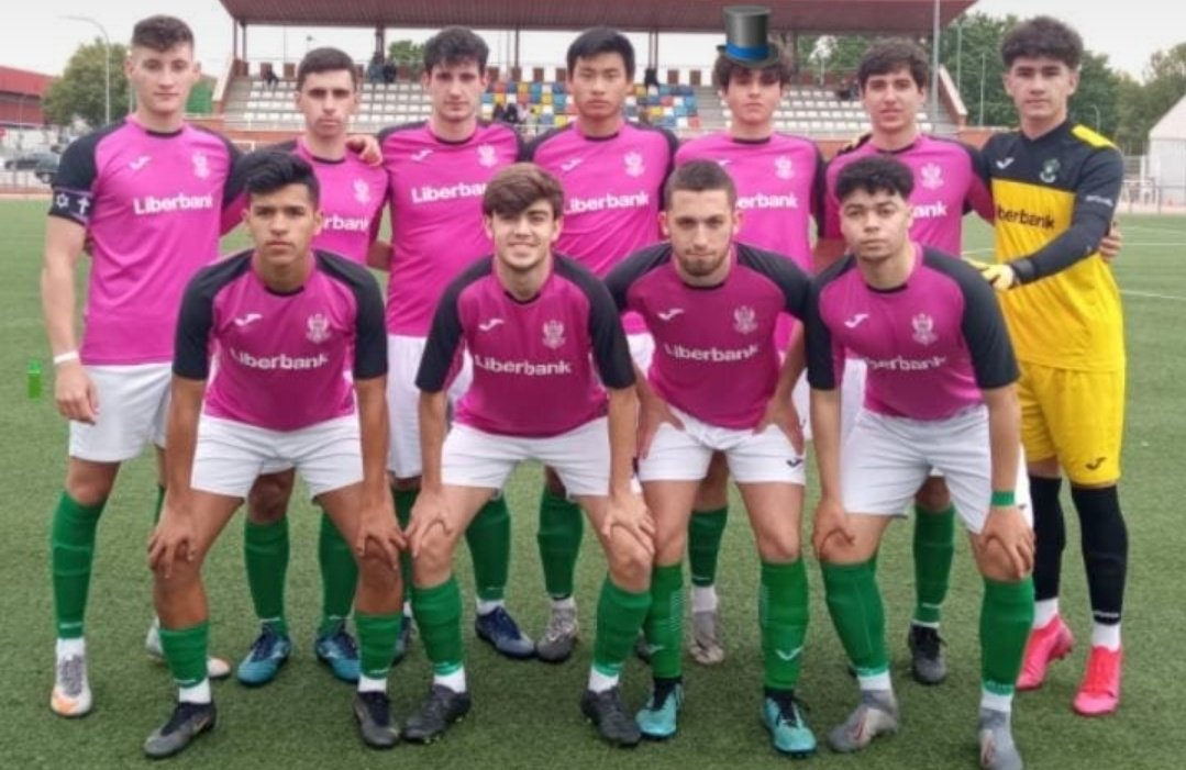 ToledoXelFutbol's tweet photo. FINAL DEL PARTIDO 

@DinamoGOficial Juvenil 1-2 @CD_Toledo Juvenil B

📰 Remontada en el segundo tiempo, y la victoria para los nuestros, que terminan la Fase 1 líderes esperando al partido del UB Conquense. Enhorabuena Chicos 💚🦅

⚽️⚽️ @ubeda2002 https://t.co/2hVlJFCs6I