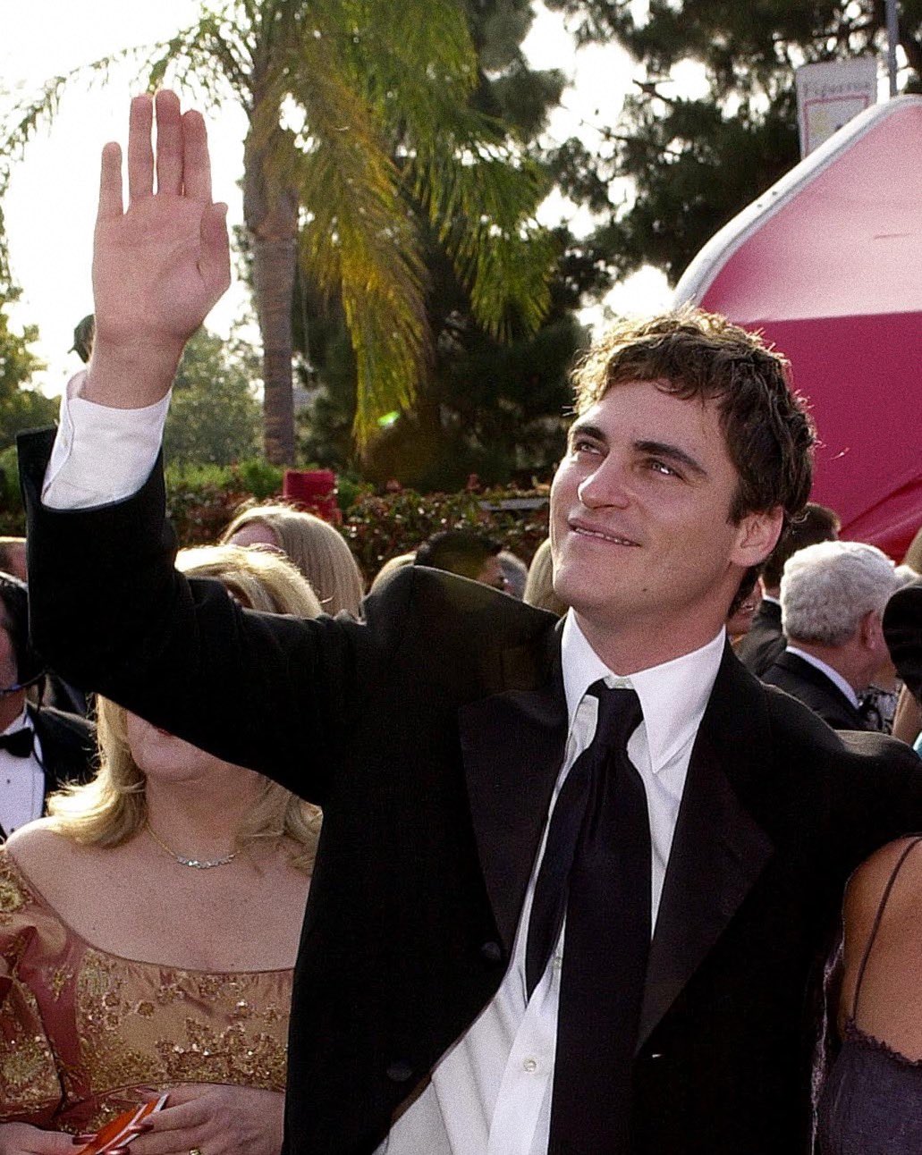 Joaquin Phoenix Updates on Twitter "Joaquin Phoenix attending the 