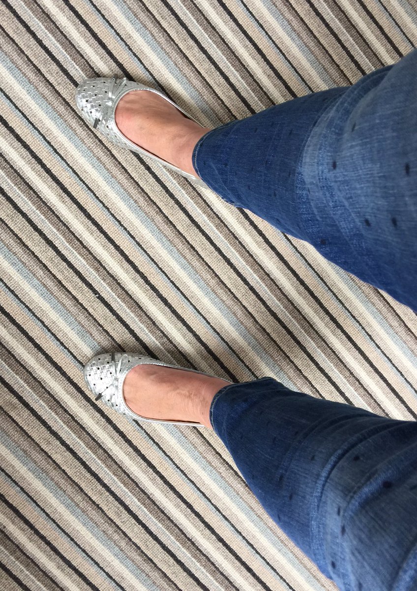countrymousie's tweet photo. Double win today; second vaccine shot at super efficient Debenham Centre whilst wearing skinny spotty jeans that have not seen light of day or my legs since 2018! #lockdowndiet #AstraZeneca #Suffolk #CovidVaccine #2ndRollOfDice #gettingthere #partyshoes https://t.co/ArPOZktXSh