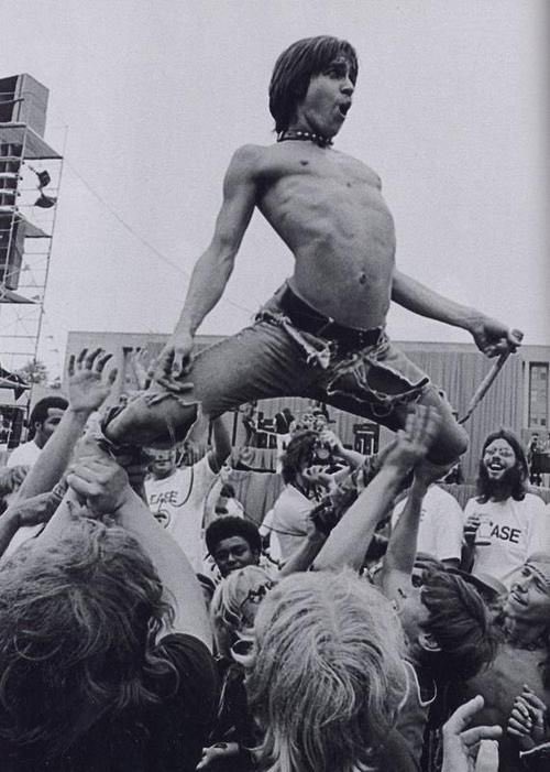 BiafraGiallo's tweet photo. @ThatEricAlper Iggy Pop https://t.co/0l2tsZgdwJ