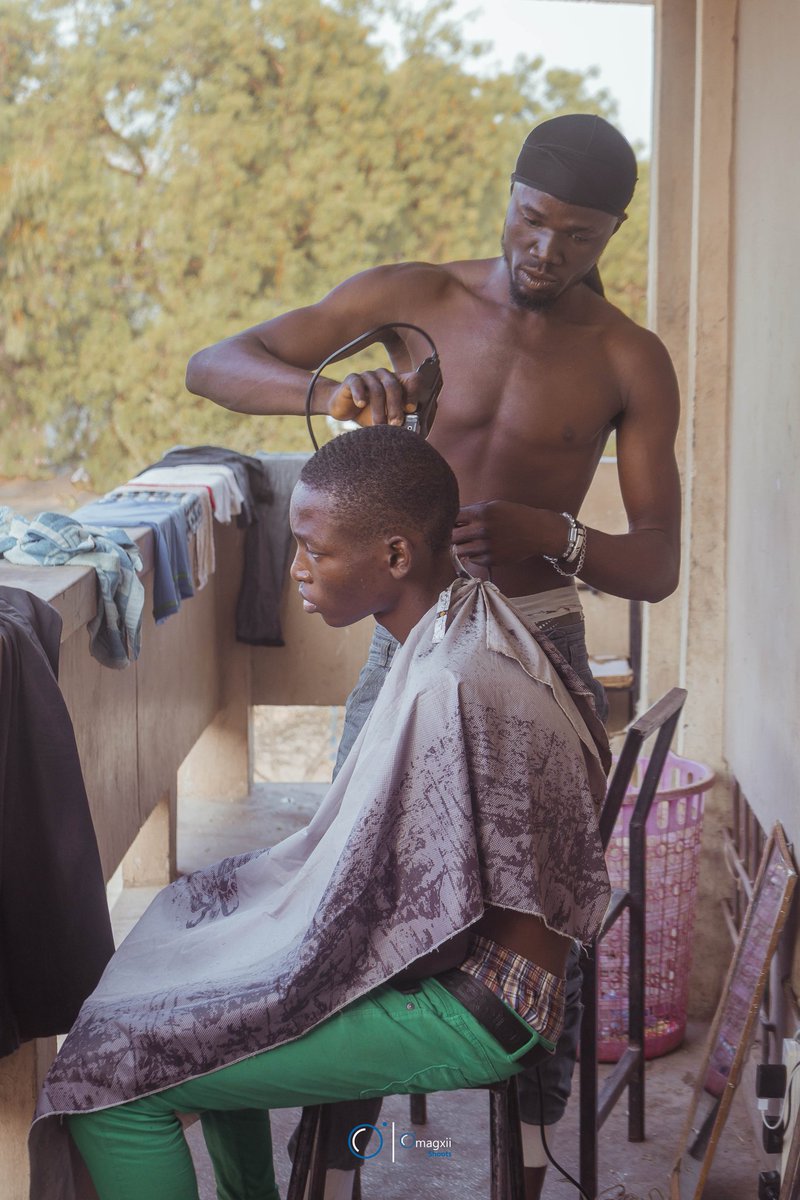 You remember this barber from block F? Well if you are member of BUK Old site community and you don& #39;t know this guy, then SORRY OHQuick Test: Can you spot me in any of the frames? Comment with the frame number and RT