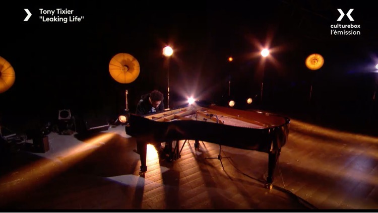 Pianist <a href="/TonyTixier/">Tony Tixier</a> appeared on France 2's Culture Box – here are some snaps from the broadcast 📸

Tony's 'I Am Human' is selling quickly – available exclusively on Silver Marble Vinyl via our site >> wwr.dj/Tony