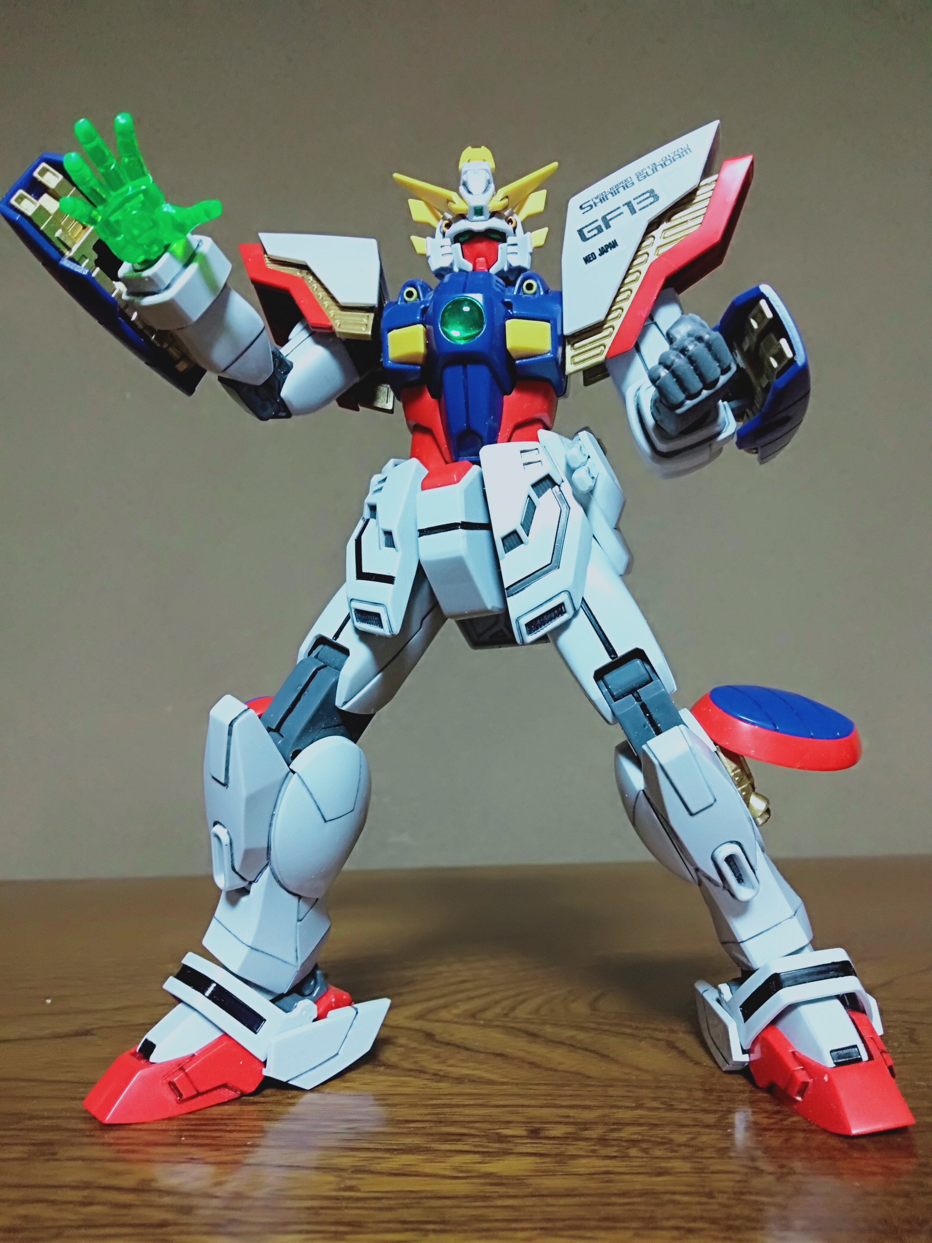 Masaki 本日4月26日は 機動武闘伝gガンダム のキャラクター原案を担当された 漫画家島本和彦先生の誕生日です ガンダム ガンプラ Gガンダム 島本和彦 Mgシャイニングガンダム T Co Ppdayha10t Twitter