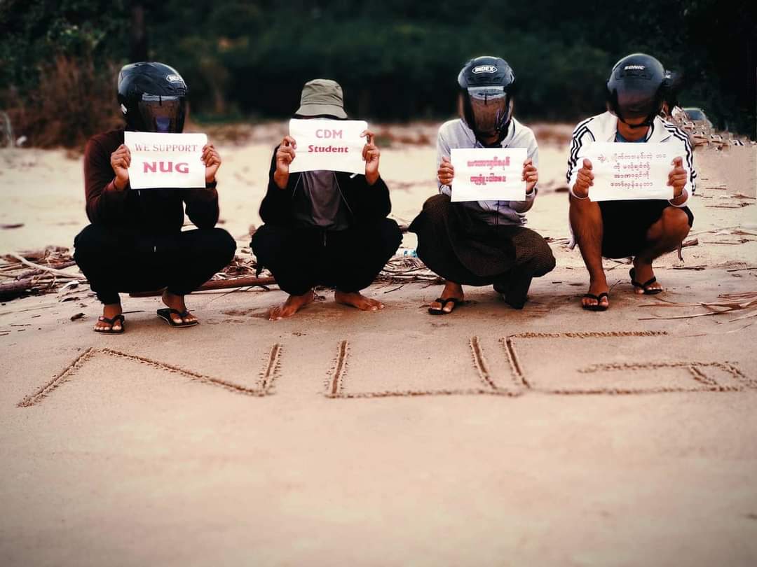 The campaign against the military dictatorship and the support of National Unity Government was held at Leik Khone Island in, Thanbyuzayat Tsp, Mon State, today.

#Apr25Coup 
#WhatsHappeningInMyanmar 
#ASEANsupportNUG 
#MilkTeaAllianceMyanmar