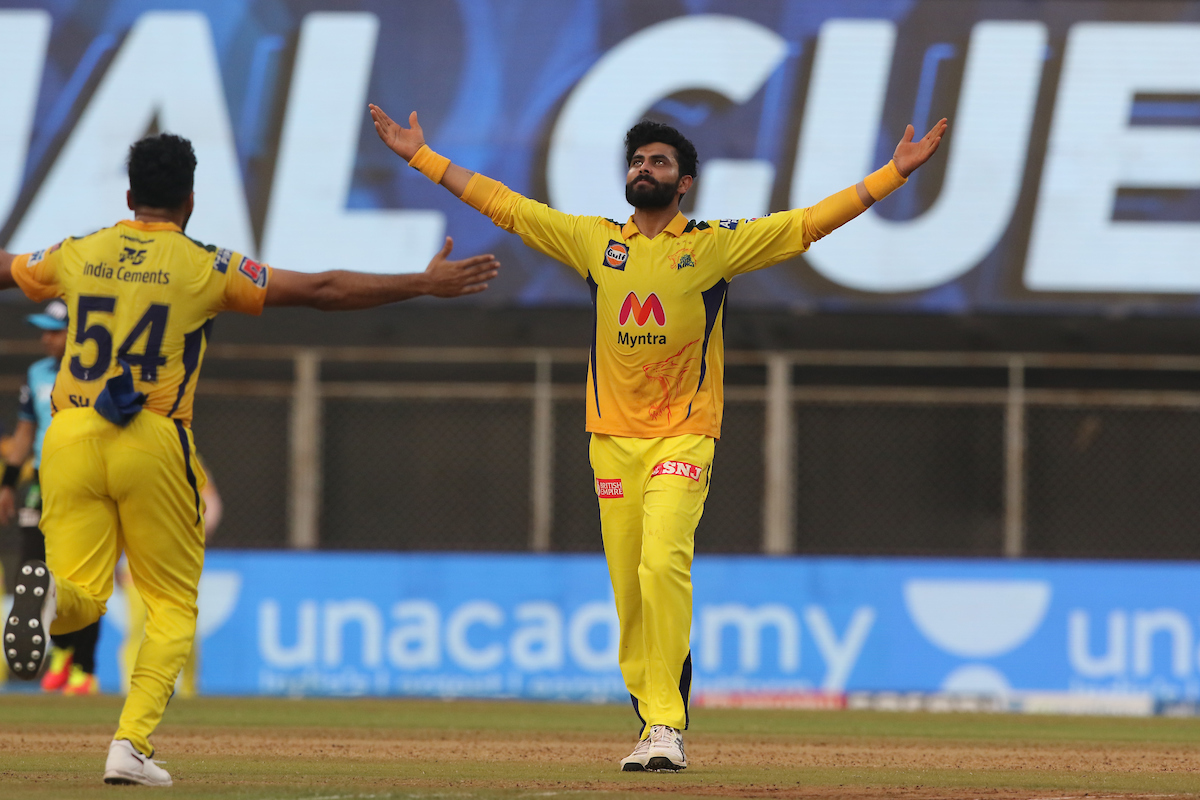 IPL's tweet photo. All Over: A comprehensive win for @ChennaiIPL as they beat #RCB by 69 runs and also end their four-match unbeaten streak in #IPL2021.

#CSK take the No. 1 spot in the table now. 
https://t.co/wpoquMXdsr #CSKvRCB #VIVOIPL https://t.co/r1zCPv8mub