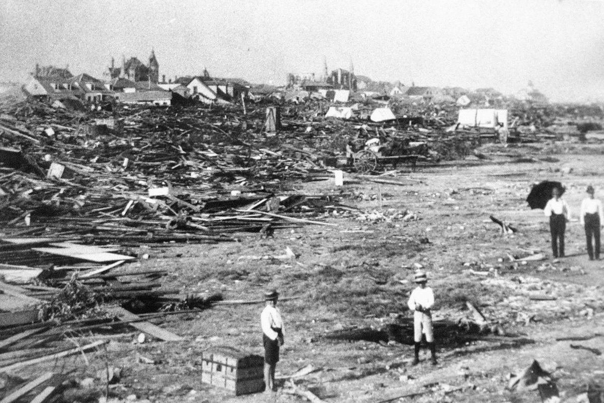 1900  #Galveston hurricane: Galveston was one of Texas' largest cities and was very, very wealthy. Disregarding  #statistics  #probabilities  #science  #data, plans for a seawall to protect the sandbar city were dismissed as ridiculous. Great article:  https://www.1900storm.com/isaaccline/isaacsstorm.html  #nature