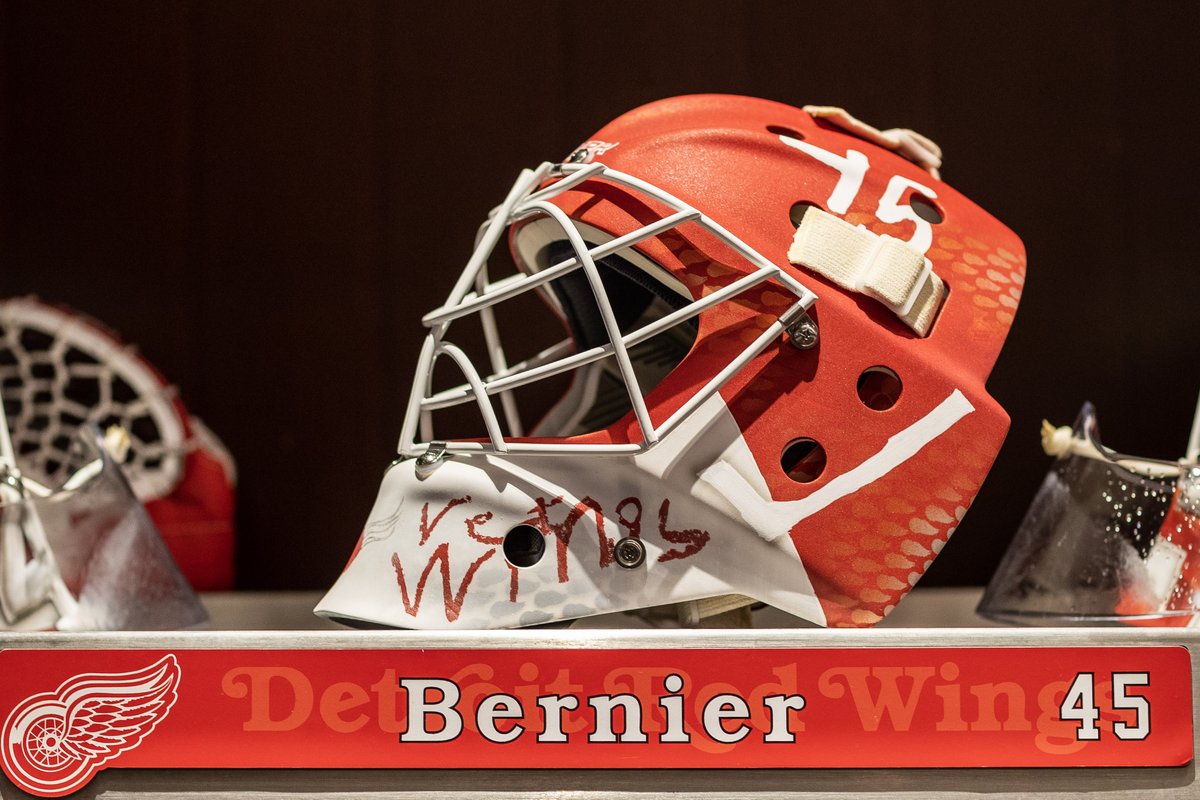 Detroit Red Wings goalie Jonathan Bernier to wear helmet designed