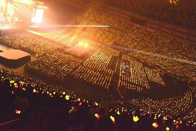 8KLIFE's tweet photo. Did you know Daesung bring over 550K people from few concerts in Japan? He's one of the biggest foreign solo touring act in the country history!

HAPPY BIRTHDAE
#DlitefulDaesungDay 
#BIGBANG #DAESUNG https://t.co/iN9mJXa1hX