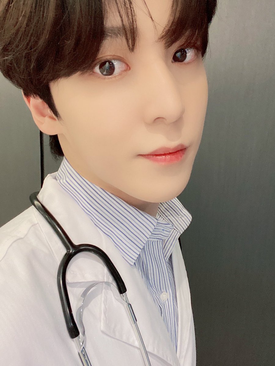 Фф доктор чон. Доктор чха. Доктор ча чжон сук. Чонгук доктор бтс. Фф доктор чон.
