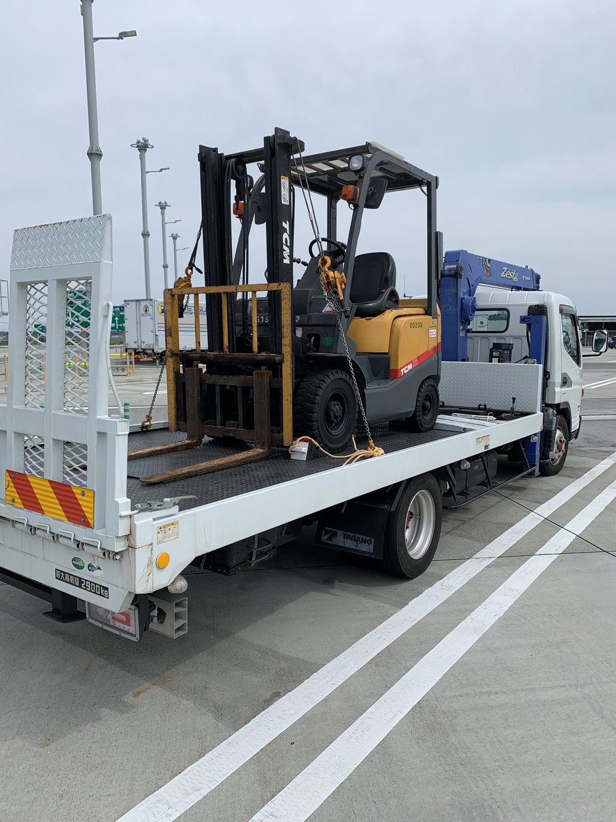 カーゴクレーン