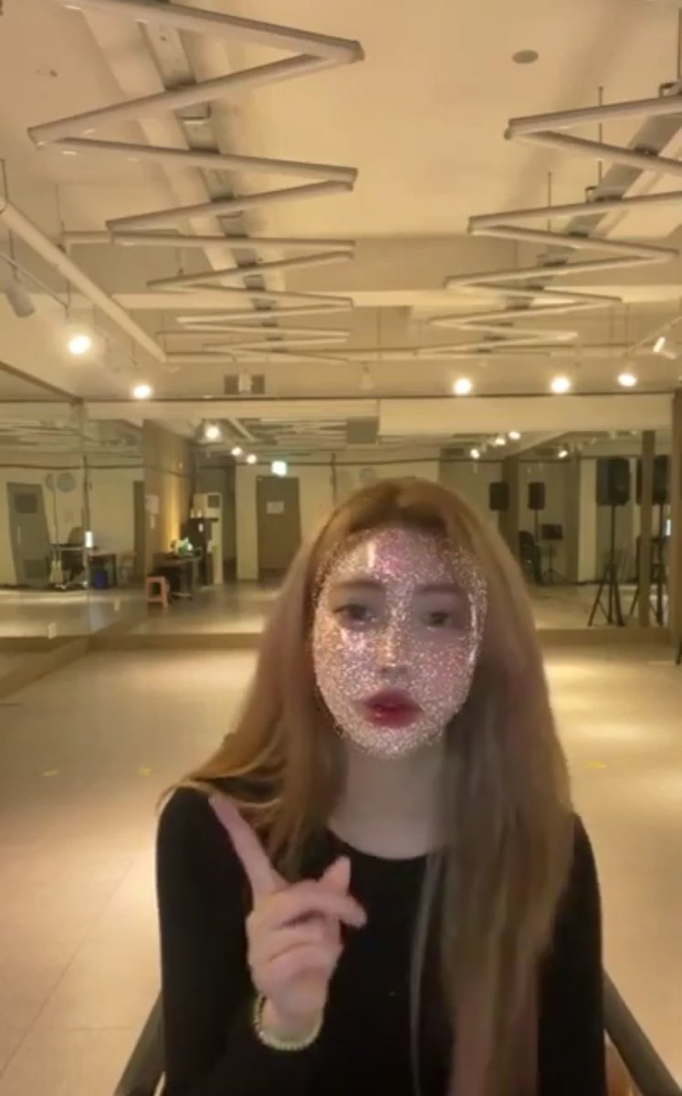 mldgirls_py's tweet image. [RUMOR]  [❌NO OFICIAL❌]
.
.
.
Esta chica es una posible trainee de MLD y tal vez estara debutando en su nuevo GG.
.
.
.
#mld #mldent #mldgirls #info #mldinfo #mld2021