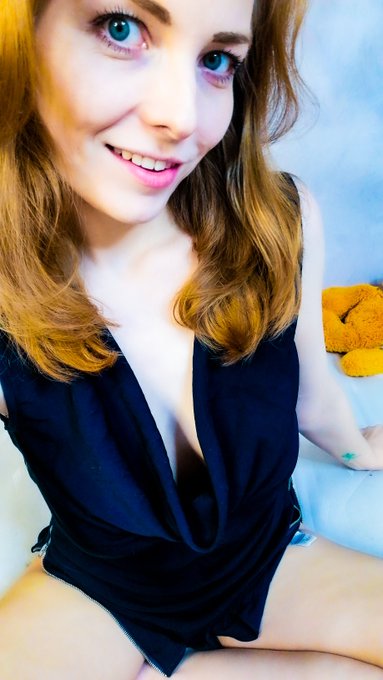 ✌️Happy sunday evening! 💋💋 https://t.co/Z4sHy47HLL<a href="/tag/mvsales"class="tags"><span>#mvsales</span></a>