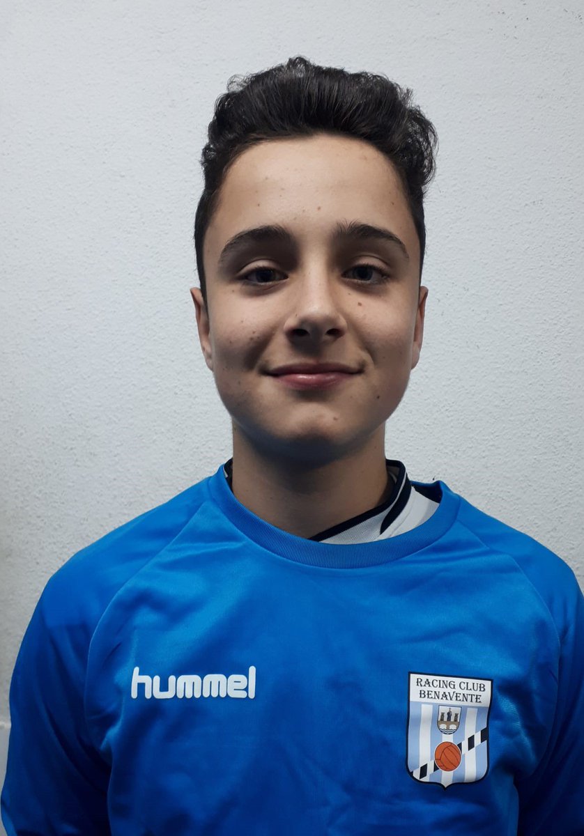 racingbenavente's tweet photo. 🌈 Cumpleaños ❗️
💎 Hoy hace 16 años...
Pablo, Jugador del Cadete 🎉🎉felicidades !!!! 🎁🎁
#juntosnuestrocorazonlatemasfuerte
#proyecto2.0 https://t.co/oHHjwBr1JZ