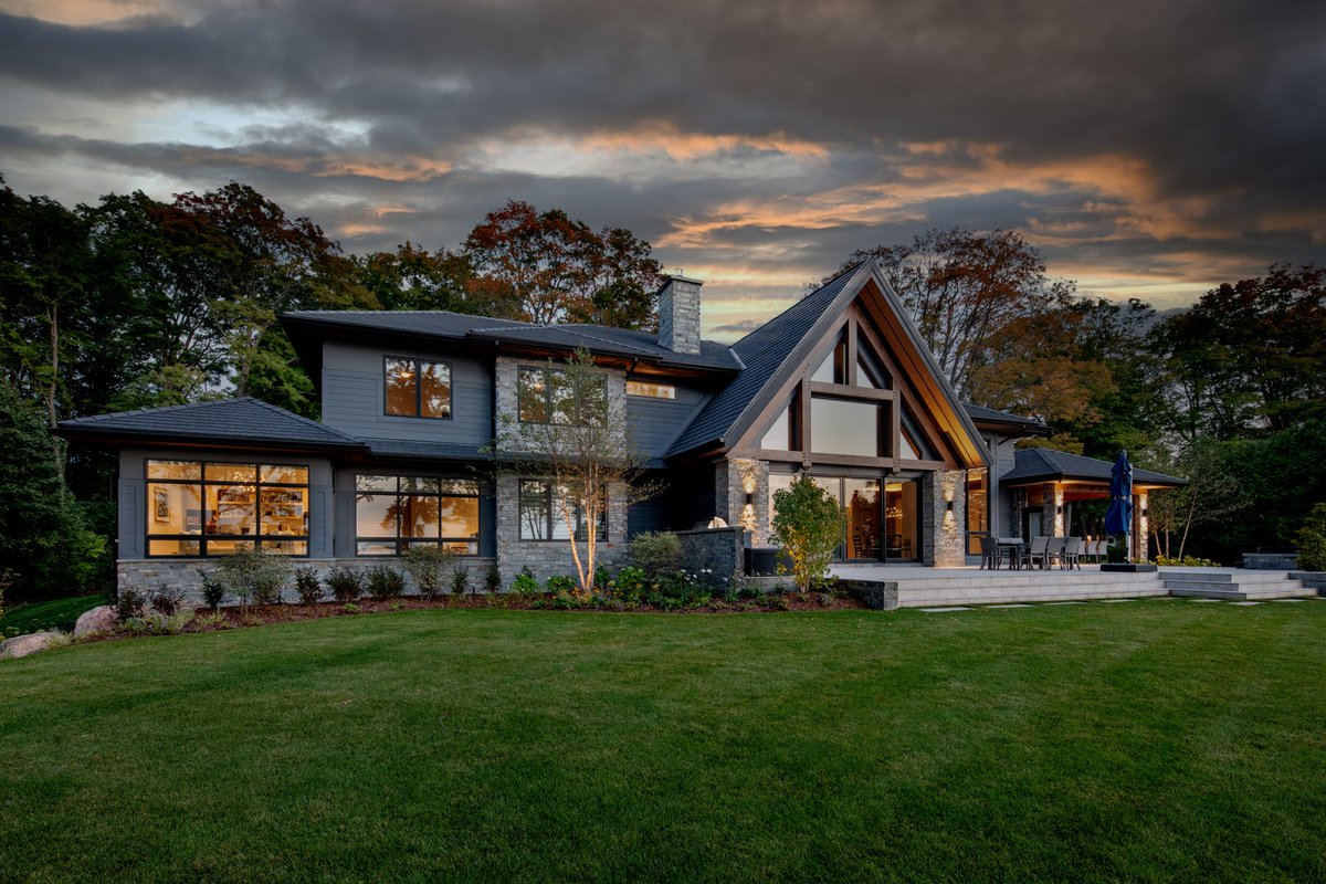 GilbertBurkeDBR's tweet photo. Gilbert + Burke are proud to announce that we have been selected as the finalist in the CHBA Awards in the Custom Home Over 5000 Sq. Ft. category! 
.
.
.
#gilbertburke #gilbertandburke #designbuildremodel #CHBA #finalist #customhome https://t.co/2iQPk6wqL8