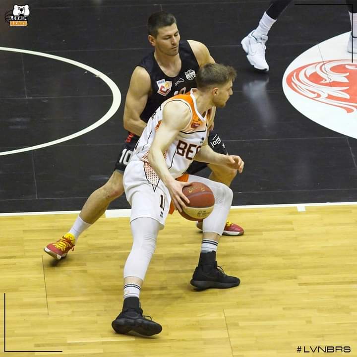 Tangram Sports (@tangramsports) on Twitter photo Seppe D'Espallier <a href="/SeppeDespallier/">Seppe D’Espallier</a> flirted with double-double in <a href="/EuroMillionsBL/">EuroMillions Basketball Cup</a>, collecting 14 points + season-high 9 rebounds (7 offensive!) + 2 steals in Leuven's <a href="/leuvenbears/">Leuven Bears</a> win against Antwerp <a href="/antwerpgiants/">WINDROSE GIANTS 🅰️</a>.
#FollowYourDreamsWithUs Seppe D'Espallier <a href="/SeppeDespallier/">Seppe D’Espallier</a> flirted with double-double in <a href="/EuroMillionsBL/">EuroMillions Basketball Cup</a>, collecting 14 points + season-high 9 rebounds (7 offensive!) + 2 steals in Leuven's <a href="/leuvenbears/">Leuven Bears</a> win against Antwerp <a href="/antwerpgiants/">WINDROSE GIANTS 🅰️</a>.
#FollowYourDreamsWithUs