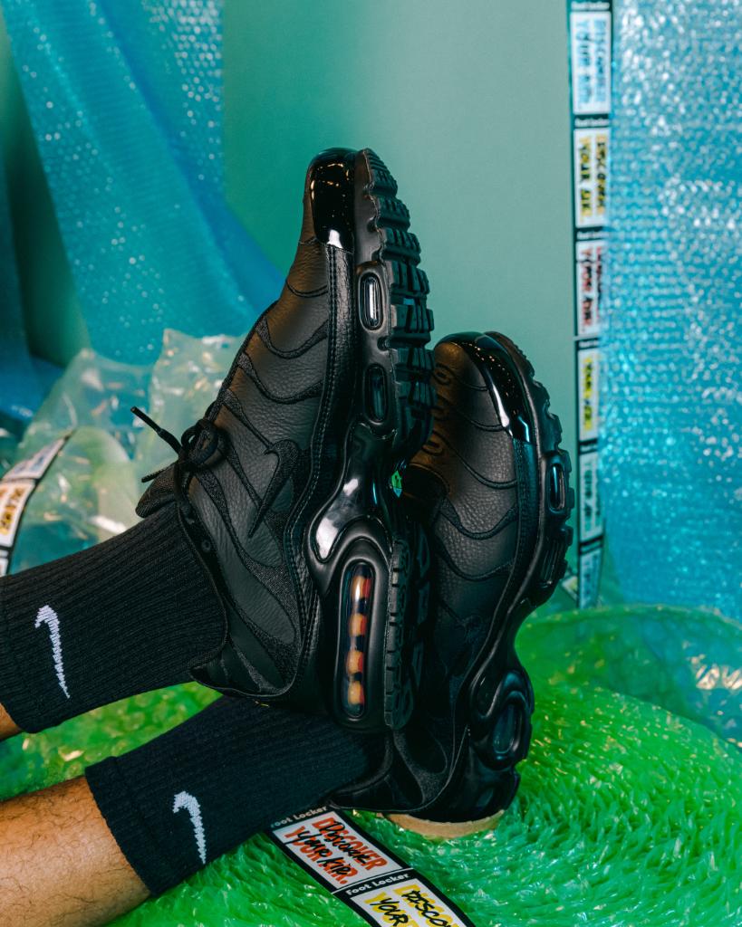 footlocker triple black