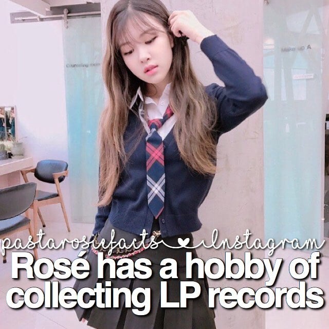 J080816's tweet photo. #rosiefacts
-Rosie has a hobby of collecting LP records

SOURCE:https://t.co/vhAeMAZF0W... https://t.co/8J3YQdyc1v