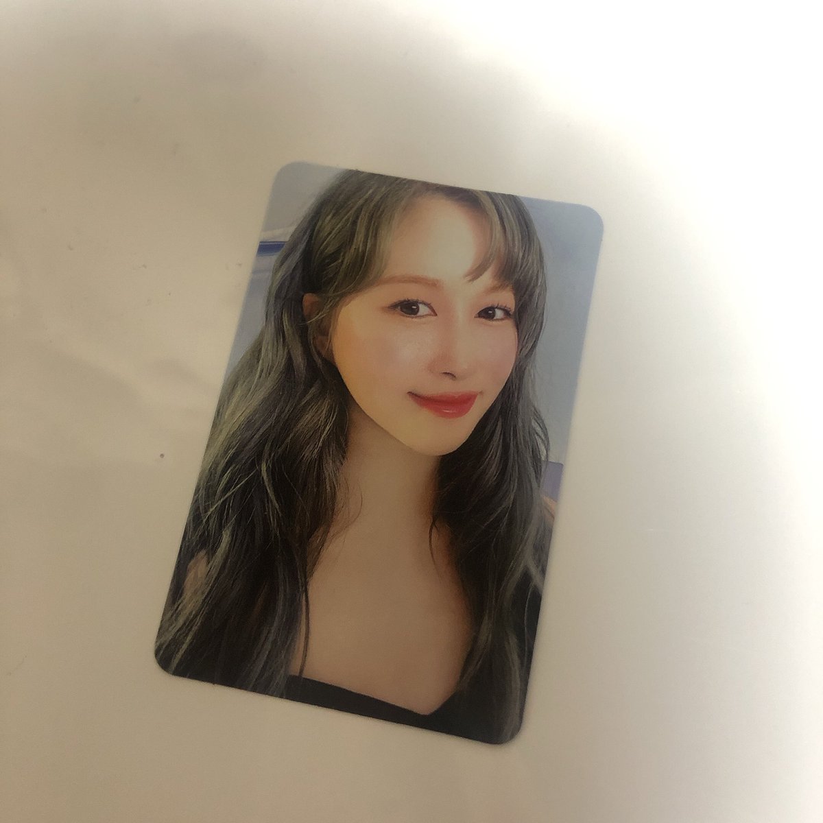 ninini_kr's tweet photo. 宇宙少女　WJSN  UNNATURAL トレカ　交換

譲：ダヨン
求：ダウォン（2枚目のスタンプが付いているもの）

お気軽にリプ、DMお待ちしております🌷 https://t.co/NVBbmN58e4