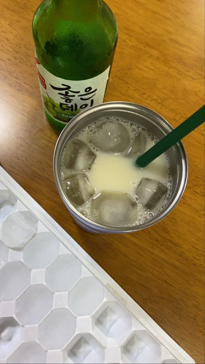ktskjncr's tweet photo. เครื่องดื่มแสนสดชื่นและอร่อย ตัวช่วยสำหรับคนหลับยาก เครียดงาน เครียดเงิน เศรษฐกิจ โควิดต่���งๆ ซัดก่อนนอนไปเลยคุณ ไม่ต้องคิดไรเยอะ หลับสบายไม่ต้องข่มตาหลับ https://t.co/Sk0unsFyWj