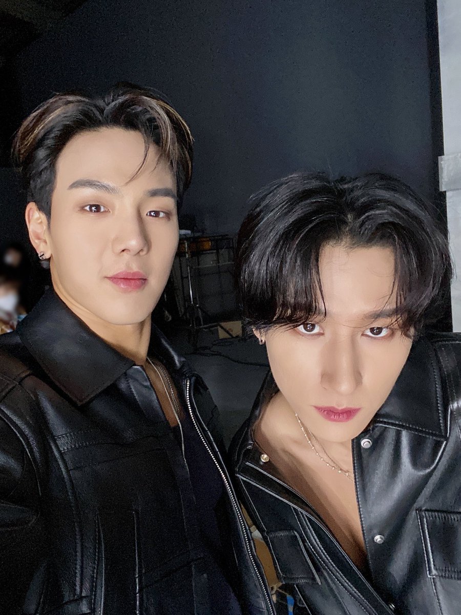 imselca's tweet image. 210424 [#셔누 #SHOWNU #아이엠 #창균 #IM #CHANGKYUN] via @Official_MX_jp 

📎 pbs.twimg.com/media/EzvQfrSV…