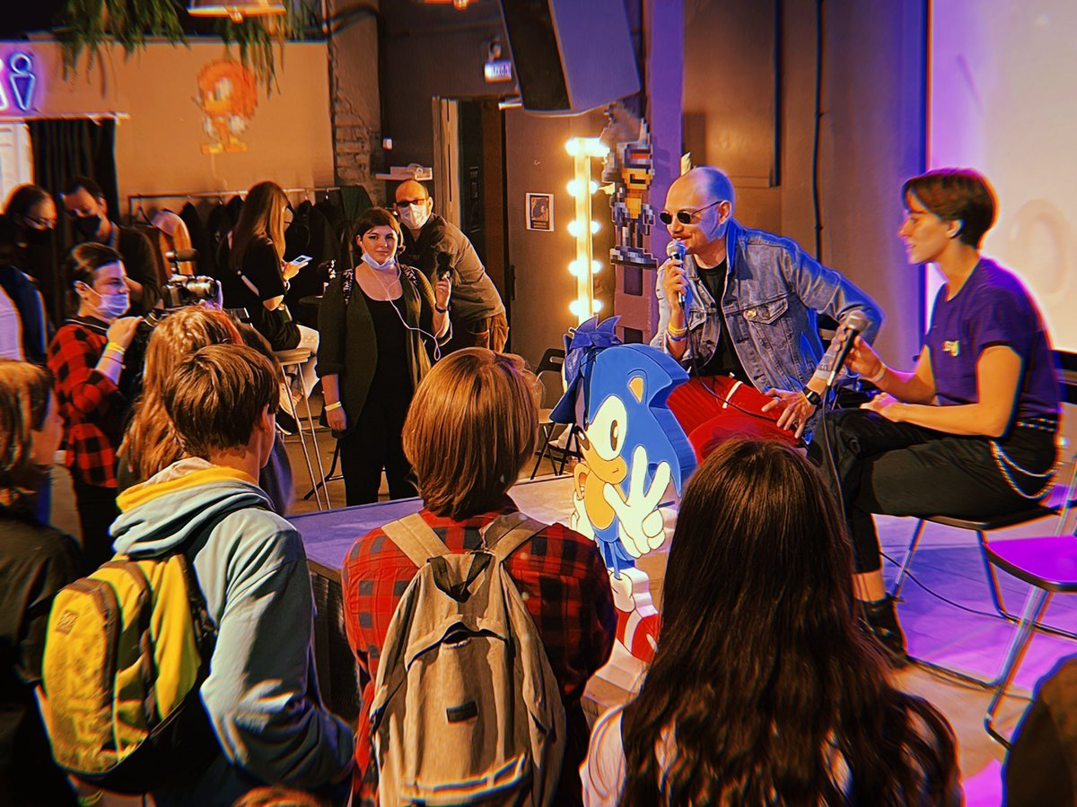 Super Sonic Con tweet media