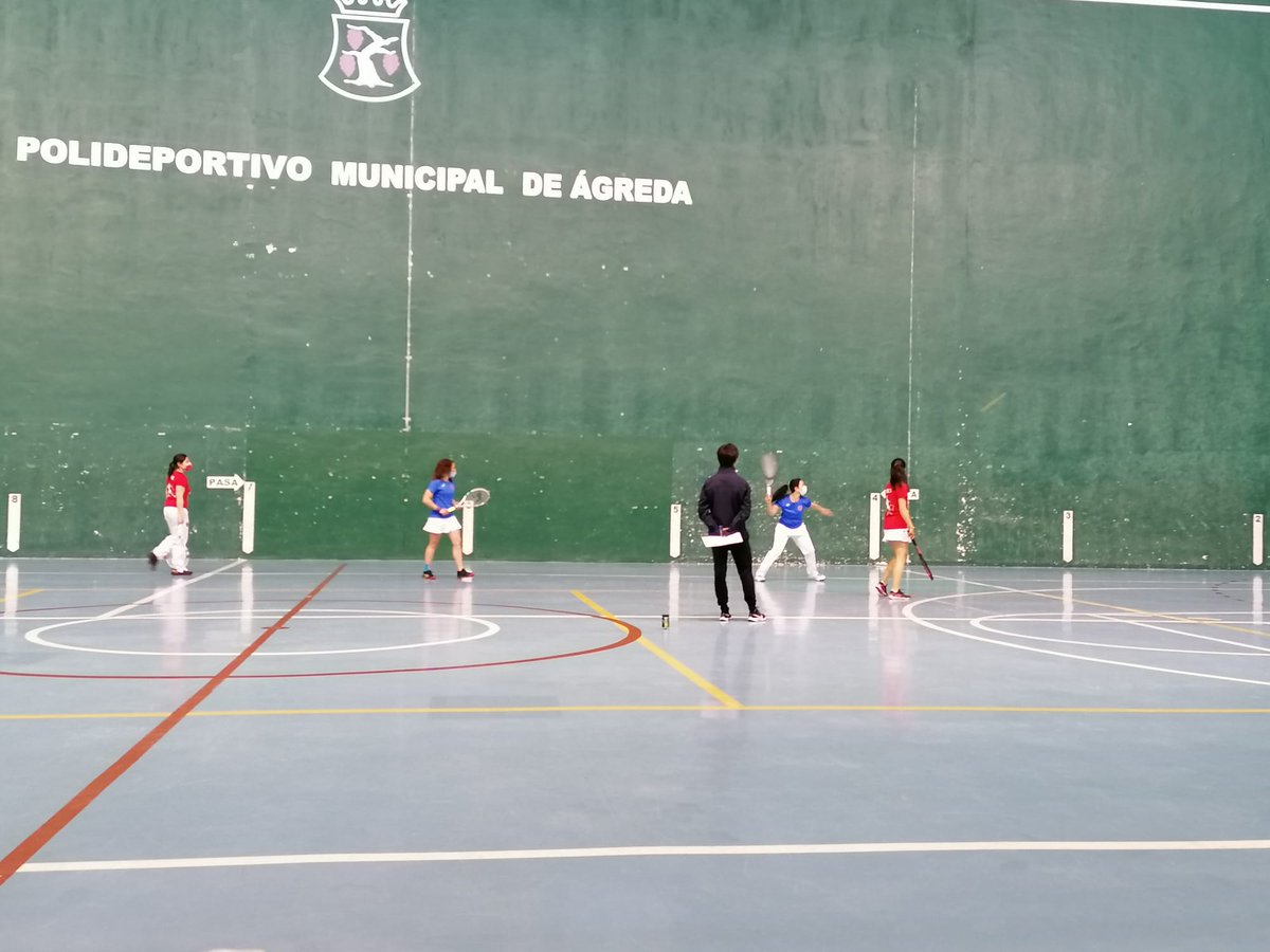 Fed_Pelota_CyL's tweet photo. CAMPEONATO DE CYL DE FRONTENIS FEMENINO - Ágreda.
Lorena Barrón y Andrea Campo se imponen en la localidad soriana de Ágreda. Ganaron en la final a Nura Bargo e Isabel Andrés.
Más información en nuestra web:
https://t.co/v565JZ9IsR
@AytoDeAgreda https://t.co/hR92UH3cZG