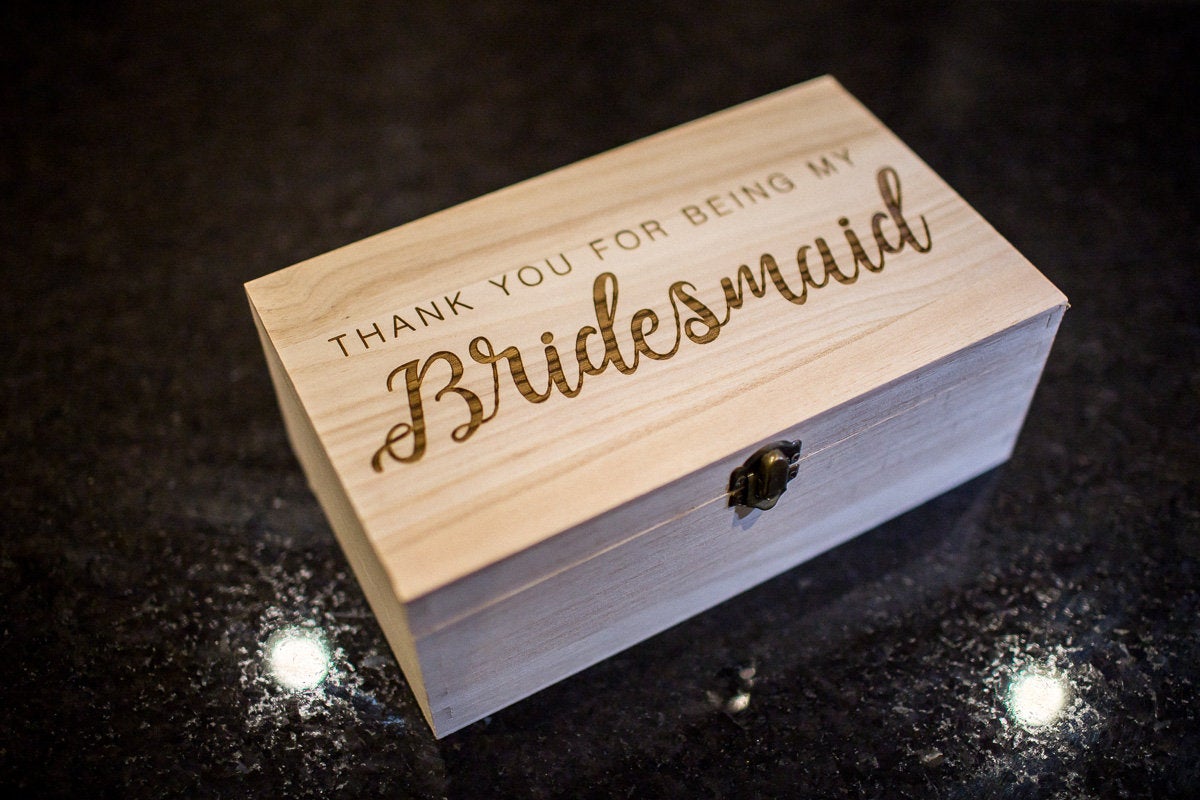 Weddings are now in our #etsy shop: Personalised Bridesmaid Boxes etsy.me/3eB6Oka #bridesmaidbox #personalisedbox #willyoubemy #keepsakebox #weddingkeepsake #thankyoubox #dragonsknightdesigns