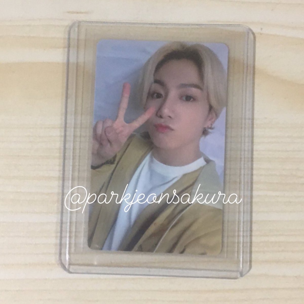 kimbaptrades's tweet photo. WTT - Trade BTS PH
Have - Jungkook Weverse POB
Want - Jungkook BE Essential M2U or any unmarked PC below of Jimin or Jungkook that I don't have
RFT: Extra

Can add cash for BluRay

DM offers
Proof: #kimbaptradesproof 
Help RT https://t.co/Fvgqm2sO6w