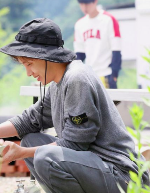 rancangrenjana's tweet photo. "Namun tiap kudengar namamu
Makin terbayang masa depanku
Semakin jelas tujuan
Dan yang 'ku harus lakukan"

- Fin - https://t.co/ITQhXhFOOI