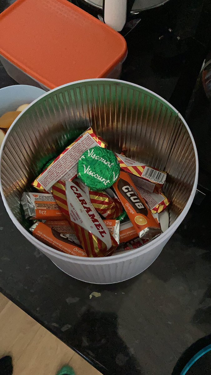 Got builders in tomorrow and I have curated the best biscuit tin. I’m willing to die on this hill. #biscuits #orangeclub #caramel #viscount