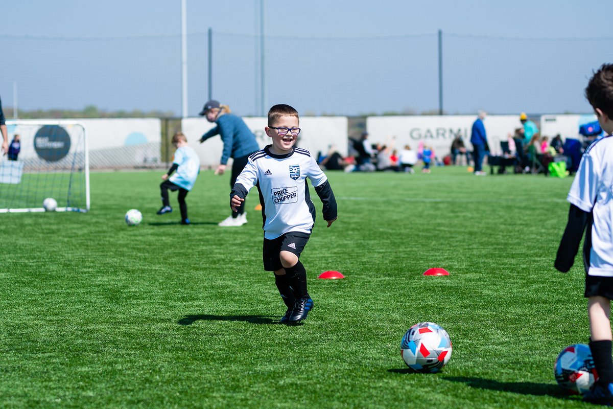 sportingkcyouth's tweet photo. We caught up with some of our Olathe Rec. League players yesterday ☀️⚽️ https://t.co/ZzUw4Q9Md2
