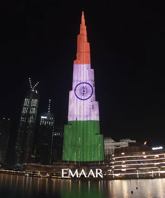 Burj Khalifa Sex Videos - Burj Khalifa Lights Up In Tricolour As UAE Expresses Solidarity With India  In Fight Against COVID-19 | Watch Video