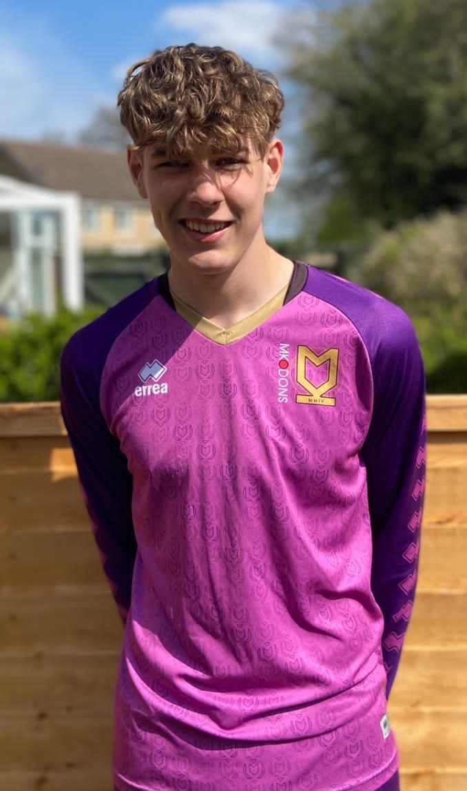 comet_youth's tweet photo. So today saw our U15's keeper play his last game for Hatfield Comet Youth FC. He trialled for Mk Dons Academy last week and was successful. 
We would like to wish Tom all the best on his new journey. https://t.co/ed1byDN4o5